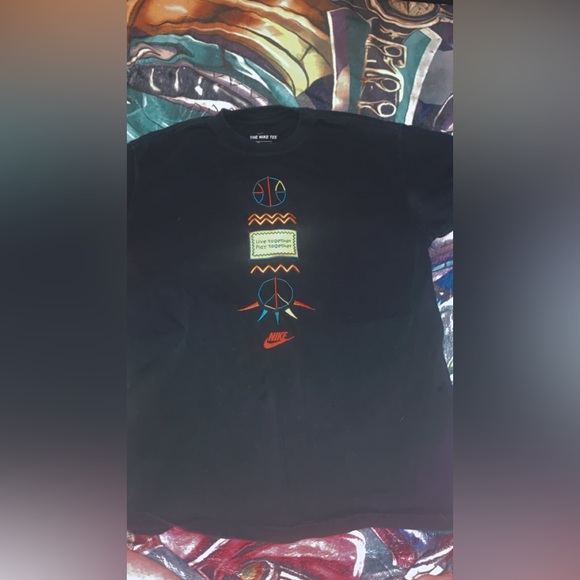 Nike tshirt for men. 💙 - Picture 2 of 3